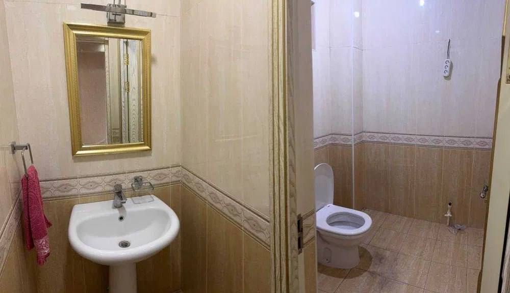 Сдается дом на Амира Темура 3 сотки ( н806 )