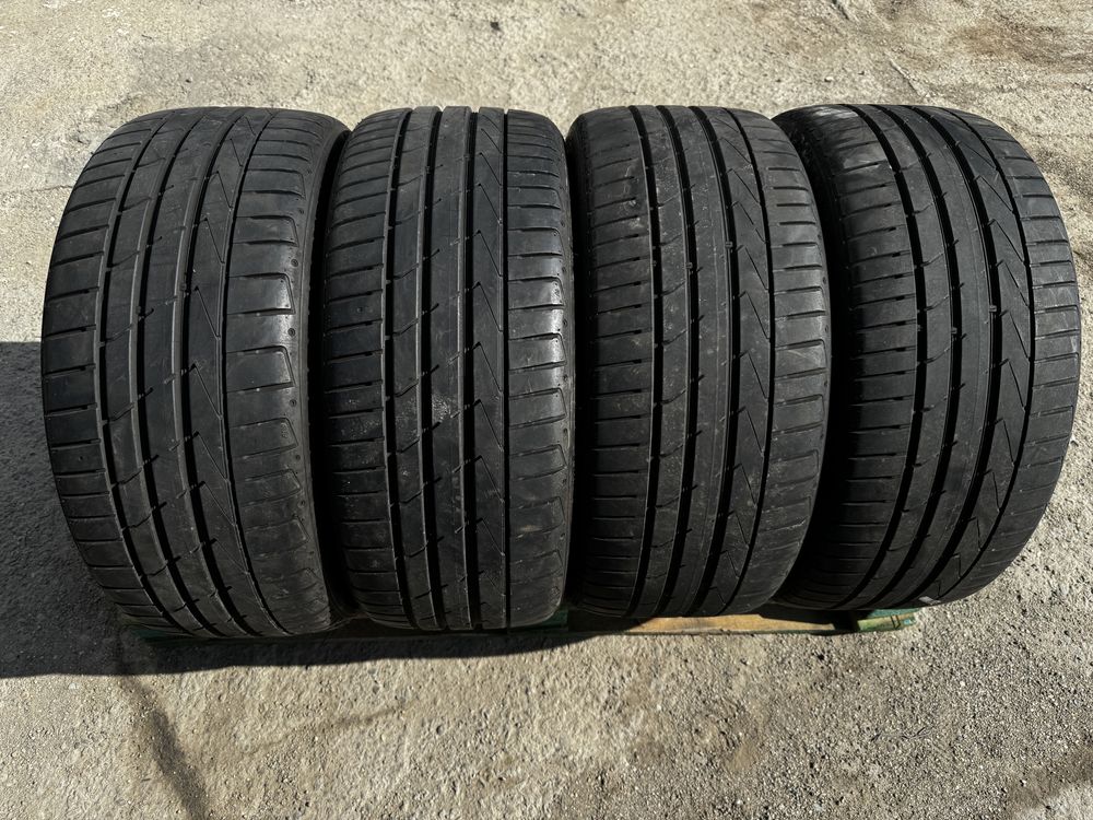 Anvelope 225/40R18 Hankook VARA