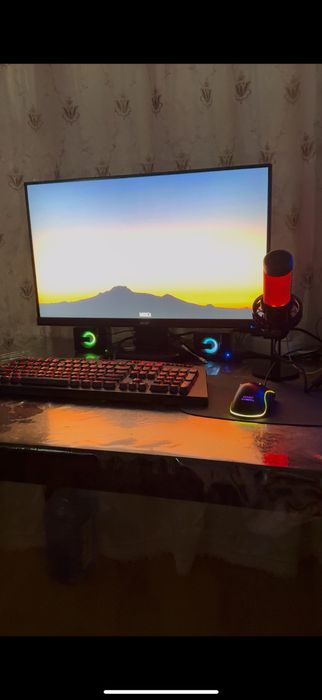 Микрофон HyperX Quadcast S