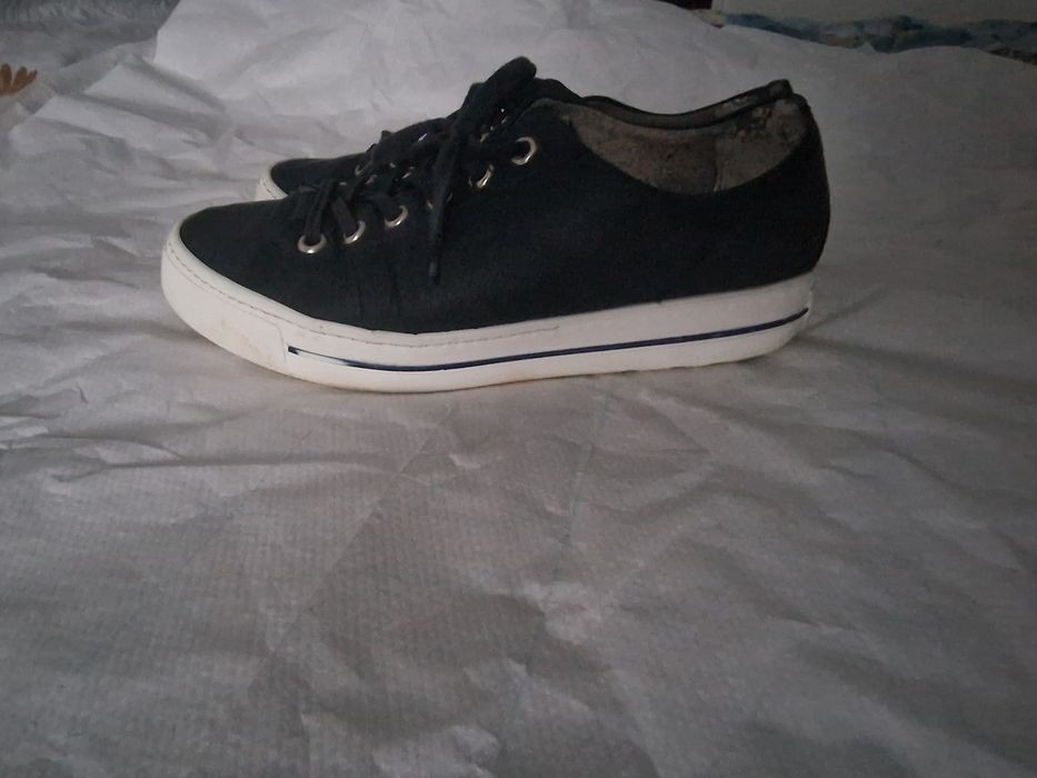 Vand ieftin pantofi!!!