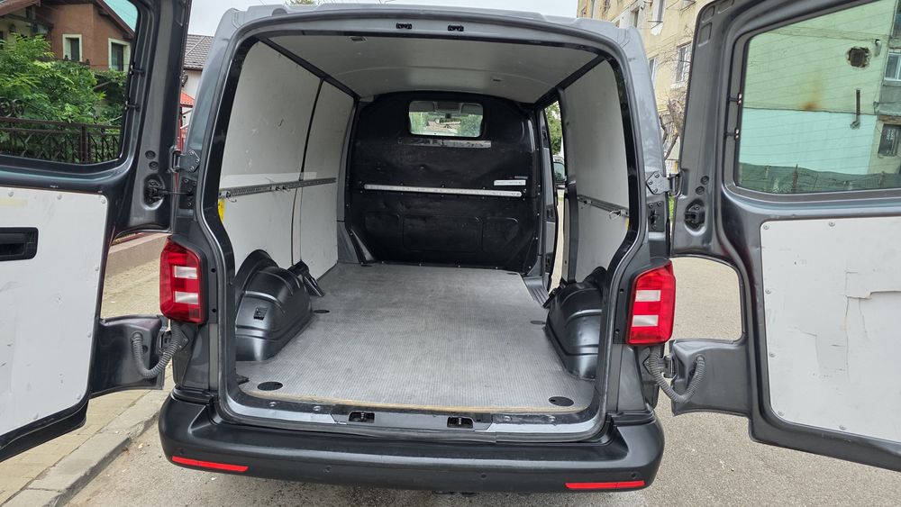 Vw Transporter T6 * An 2018 * 2.0 TDI 150 CP * Automat DSG * Extralung