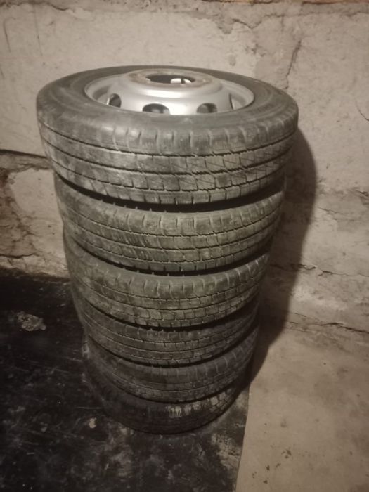 Продам шины с дисками