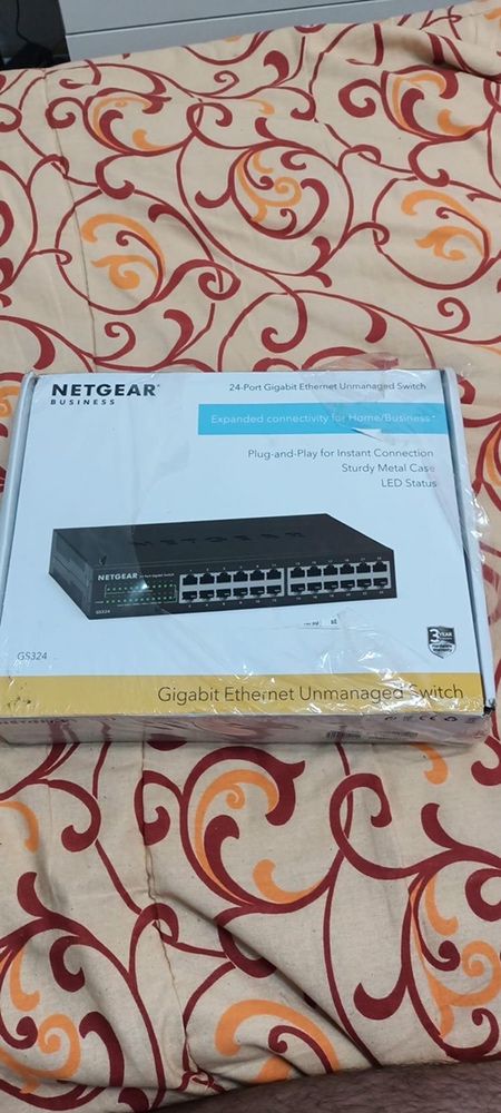 Comutatoare Netgear 24 - 16 - 8 - 5 porturi