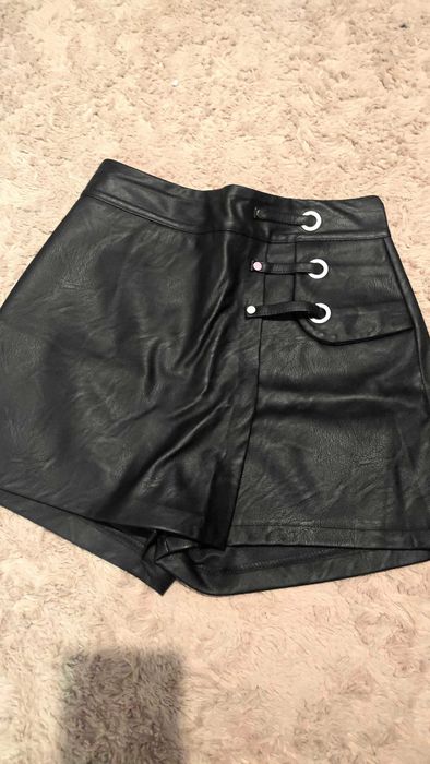 Кожена пола панталонки