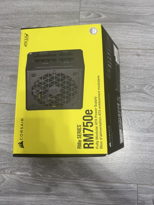Vad sursa pc 750W corsair rm750e modulara, noua