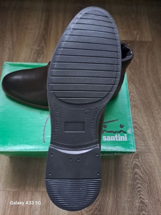 Vând ghete din piele naturala pentru bărbați, brand Marco Santini.