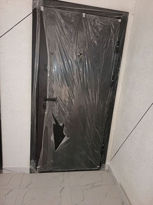 Бухоро ситидан квартира сотилади