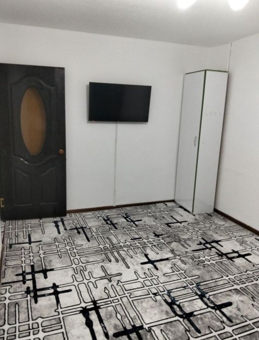 РАЗДЕЛКА, 2/4/4, Улица Лутфий, Продаётся Квартира!