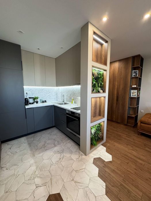 Дава се под наем Двустаен апартамент в Пловдив, Младежки Хълм - 65 кв.м за 725 € - Снимка #2