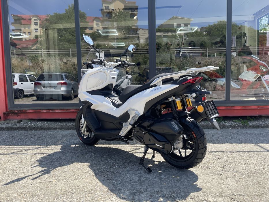Scuter TNT XCO 125 cc-Nou-Abs-carplay-Garantie-Transport gratuit-