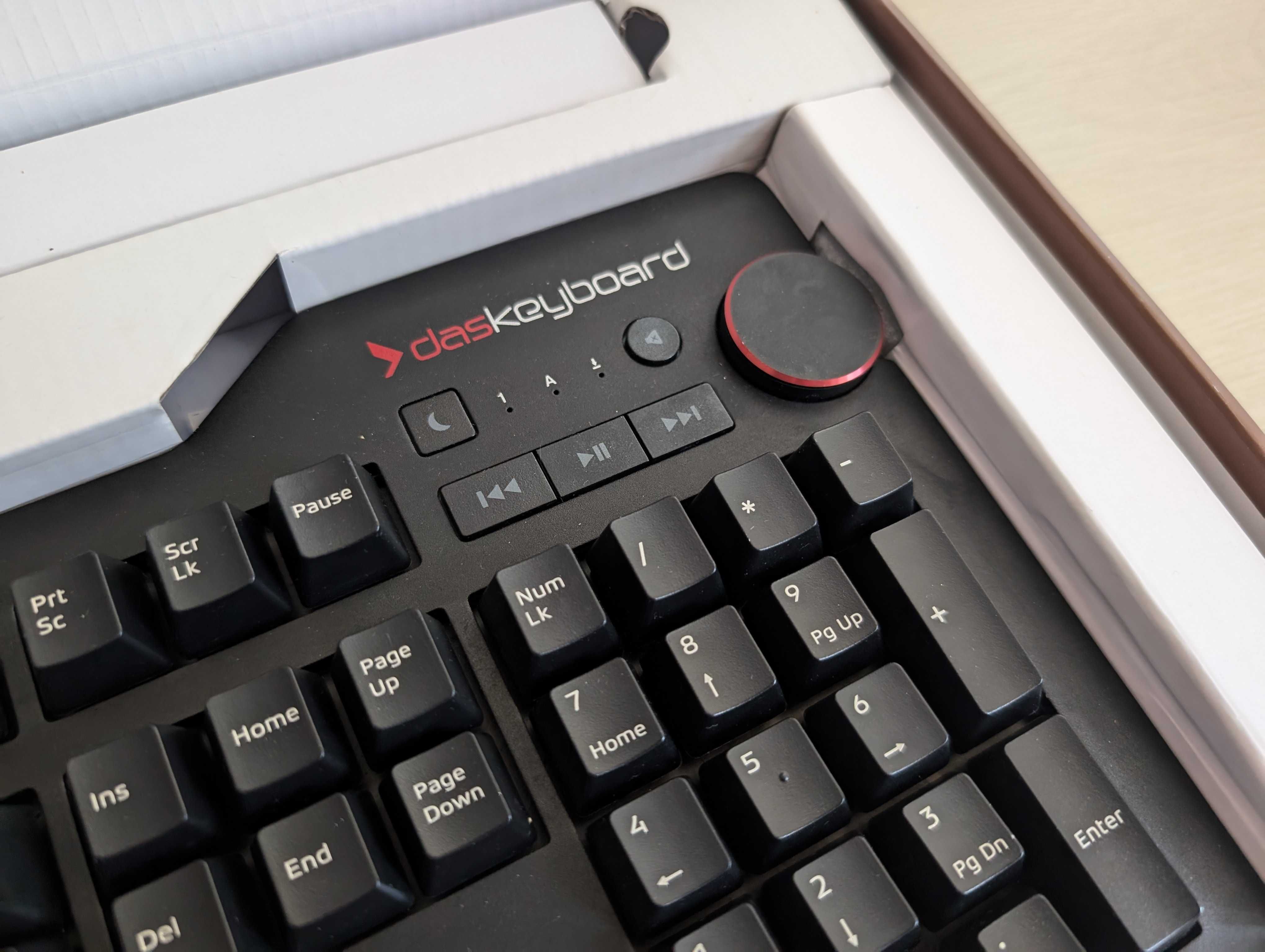 Механична клавиатура Das Keyboard 4 (Brown Keys)