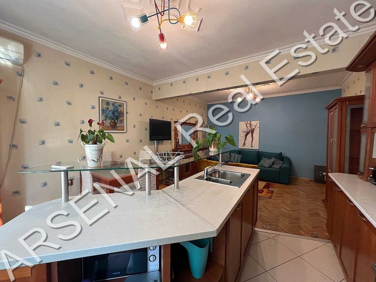 Дава се под наем Двустаен апартамент в София, Хиподрума - 63 кв.м за 550 € - Снимка #4