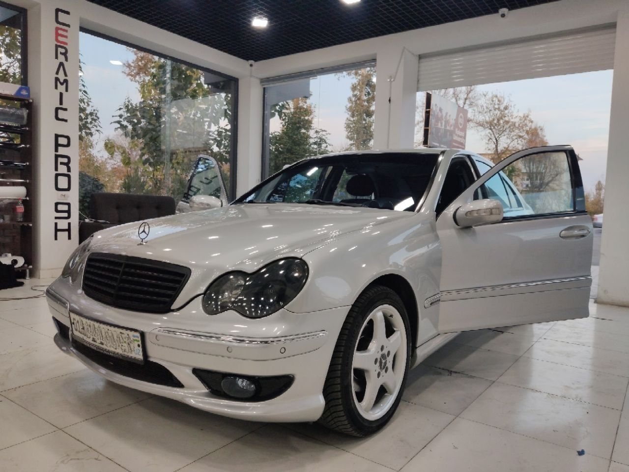 Продаю свой MERCEDES C200 !