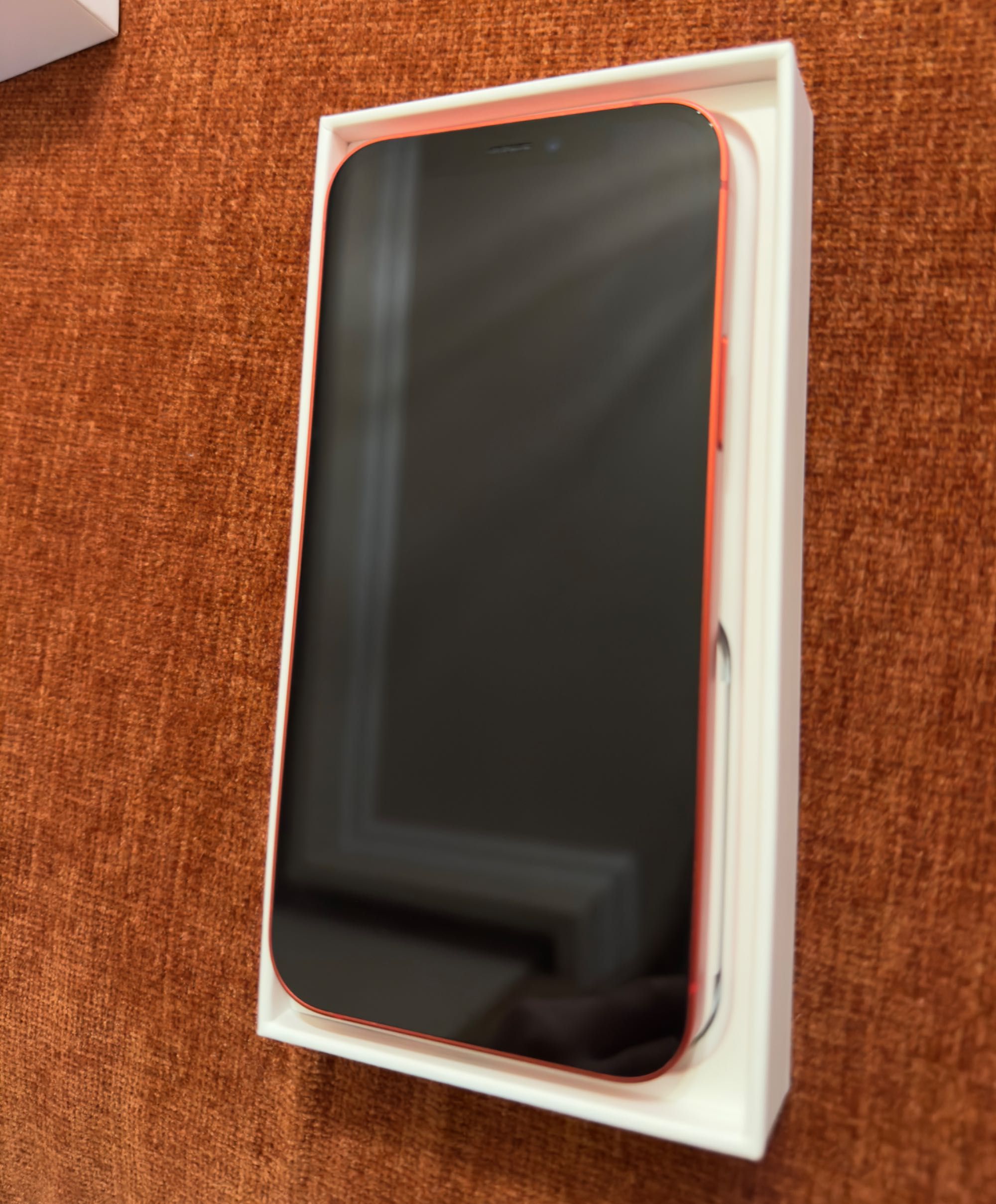 iPhone 12 Roșu, 64 GB