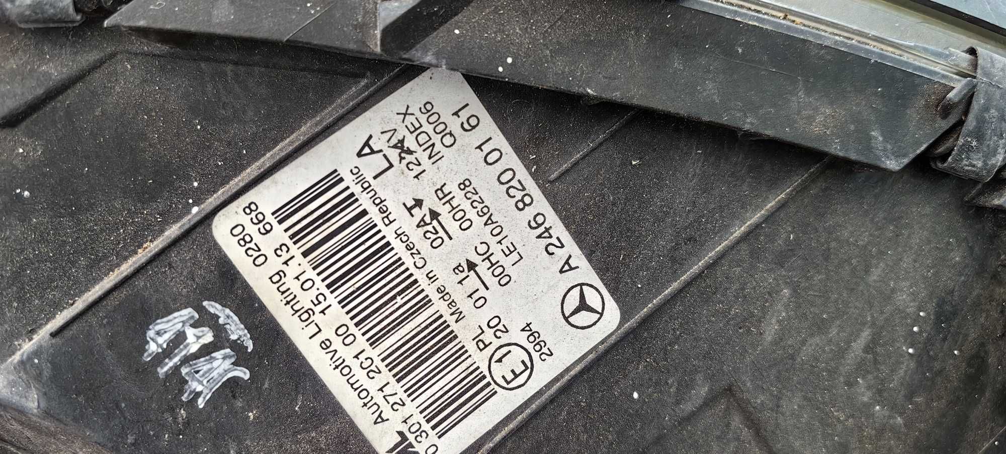 Фар за Mercedes B W246 / Мерцедес Б клас в246