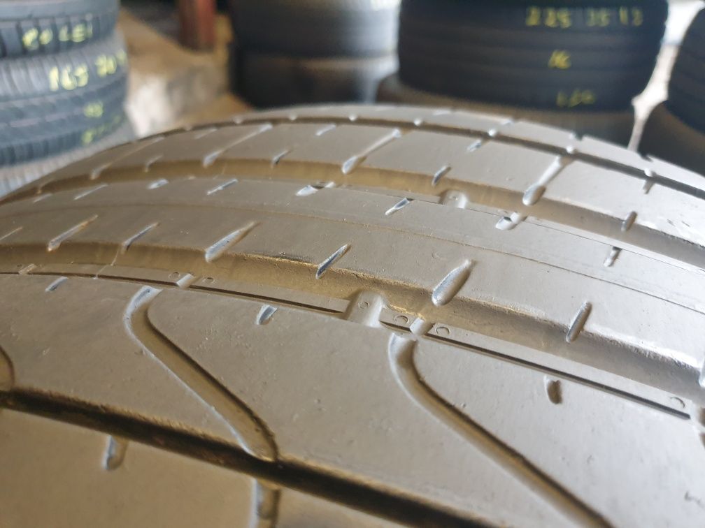 1x 285 35 r22 Pirelli