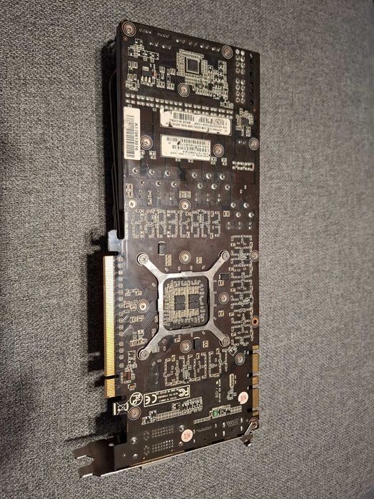 Placa video Gainward Phantom GTX570 (pentru piese)