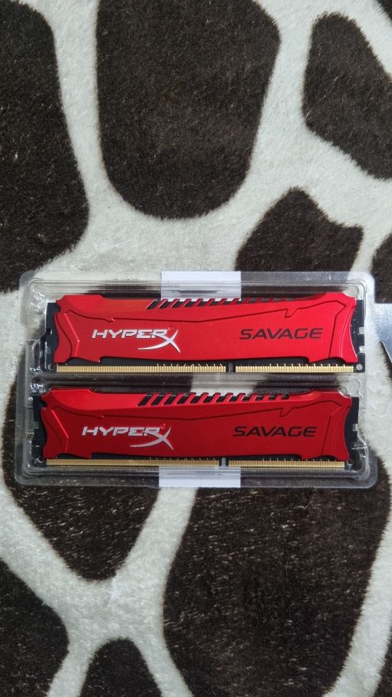 Memorie RAM 8GB ddr3 gaming HyperX Savage 2X4GB