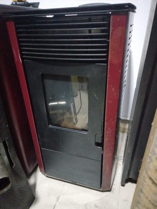 Vând șemineu pe peleți import Italia