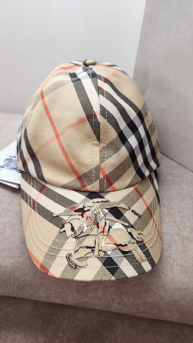 Мъжка шапка Burberry