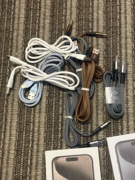 Продам  зарядчики