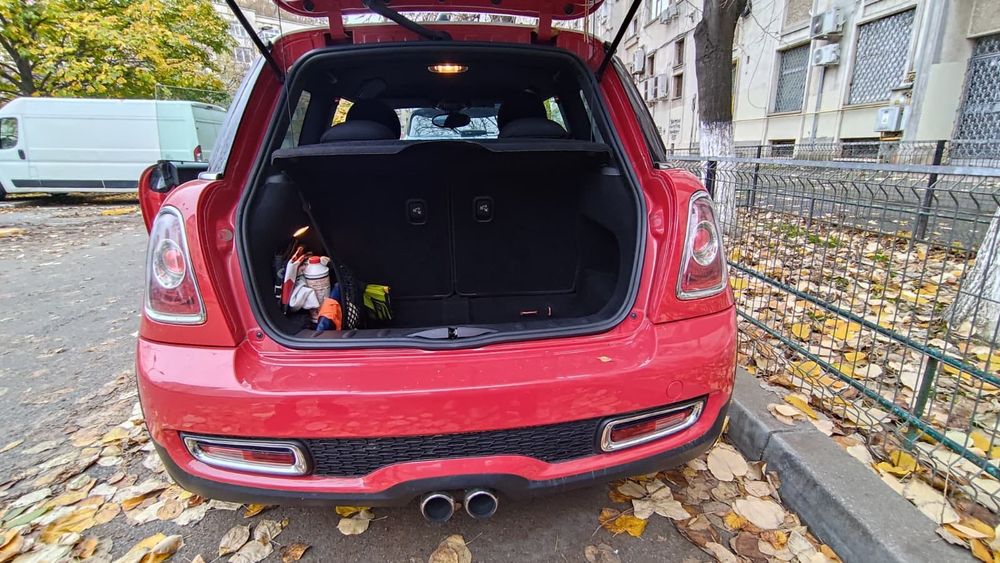 Vând Mini Cooper S - Special Edition