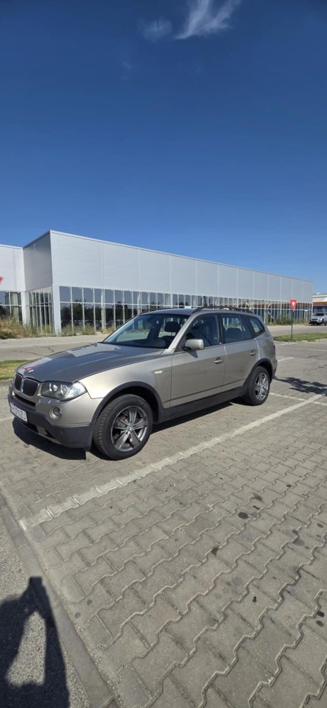 Vând BMW X3 an de fabricație 2007 luna octombrie,2,0 benzină