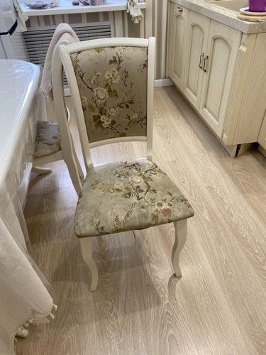 Продам 6 стульев. Кумисбекова 12/2. 30 000 за все