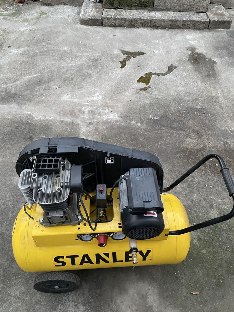 Compresor stanley 100 L
