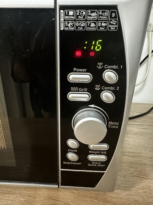 Cuptor cu microunde Alaska