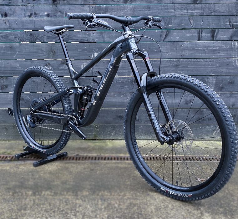 Bicicleta Trek Slash 8 -2022