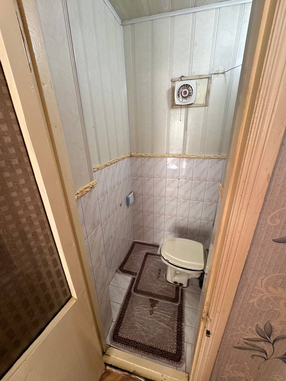 2 х ком.  Квартиру Сергели Спутнике 2. 1/2  в деревянном доме МЕТРО 5