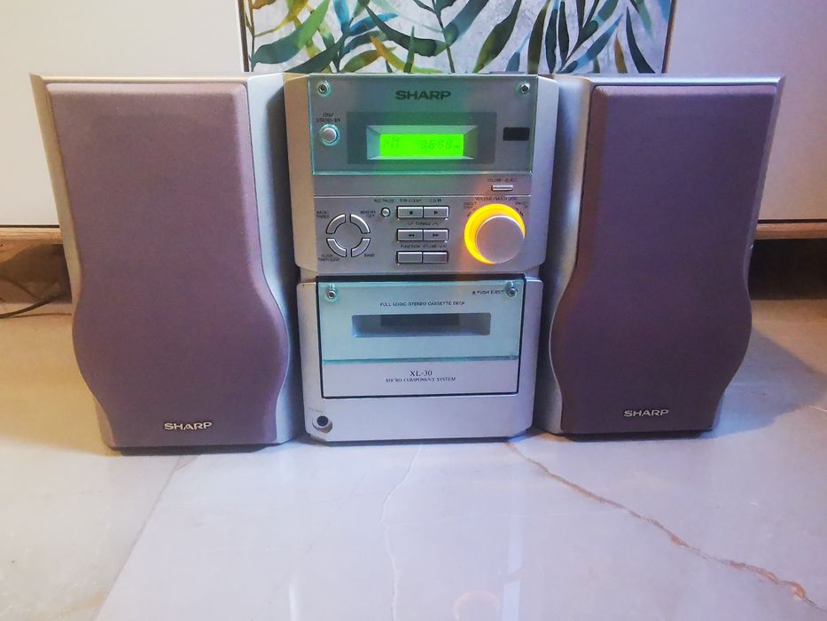 Combina SHARP casetofon