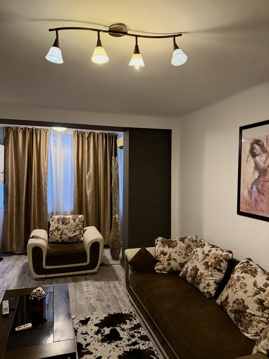 Apartament ultaCentral, cu priveliste la Targul De Craciun