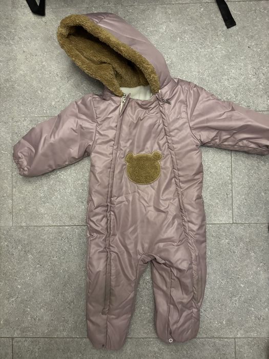 Дебел детски космонавт