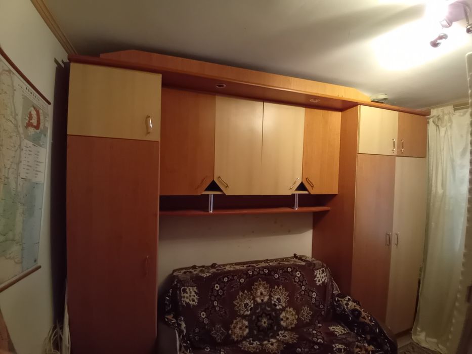 Vând  2 mobiliere in stare foarte  bună