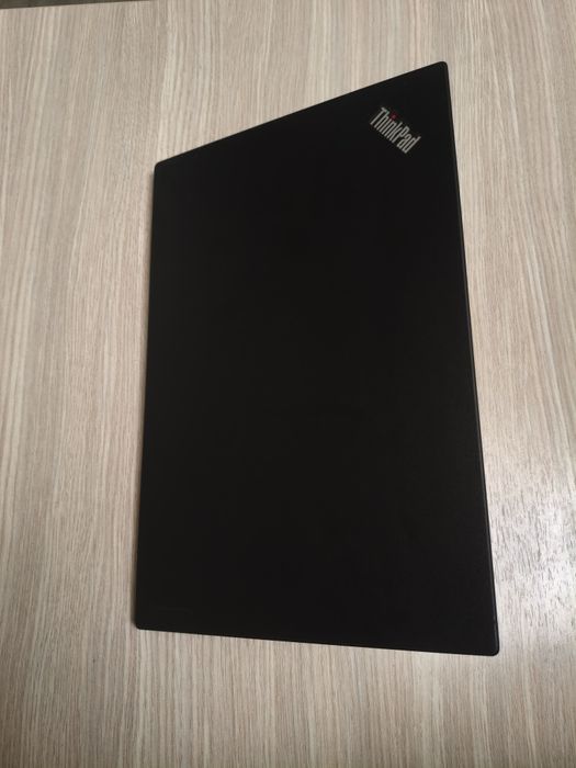 ThinkPad Carbon X1 , с отличным батарейкой