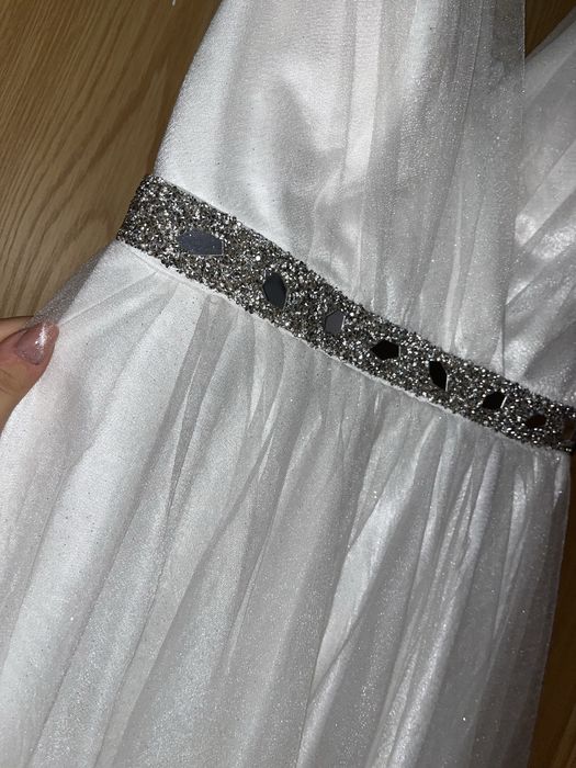 Vand rochie mireasa scurta cu trena