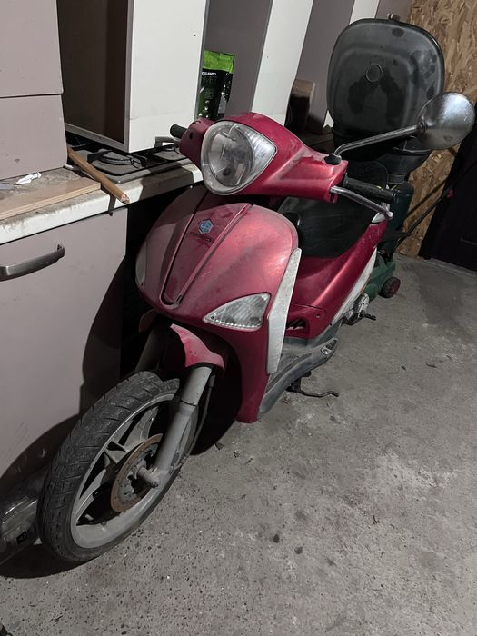 Vand scuter 50 cc 10 cai