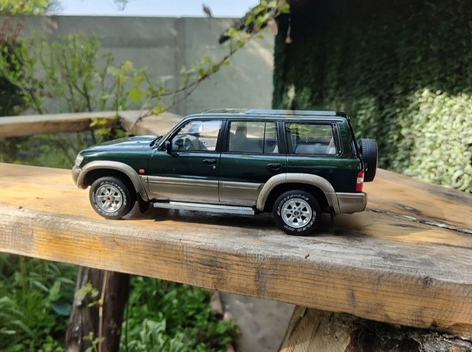 Macheta Nissan Patrol Y61 1/18