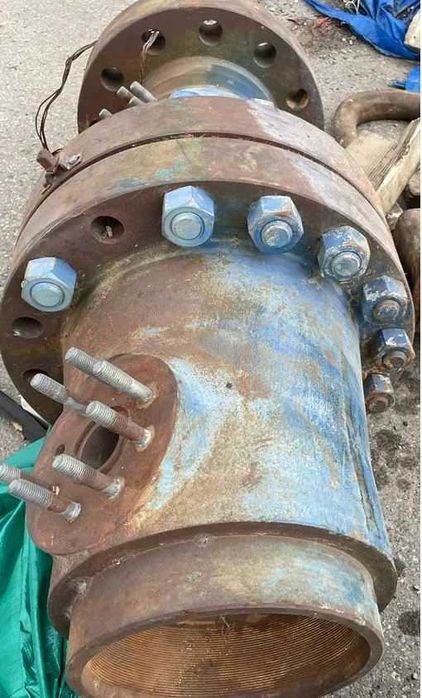 Продам Колонную головку ОКК1-21-168х245  Задвижки ЗМС 65х21  Планшайбы