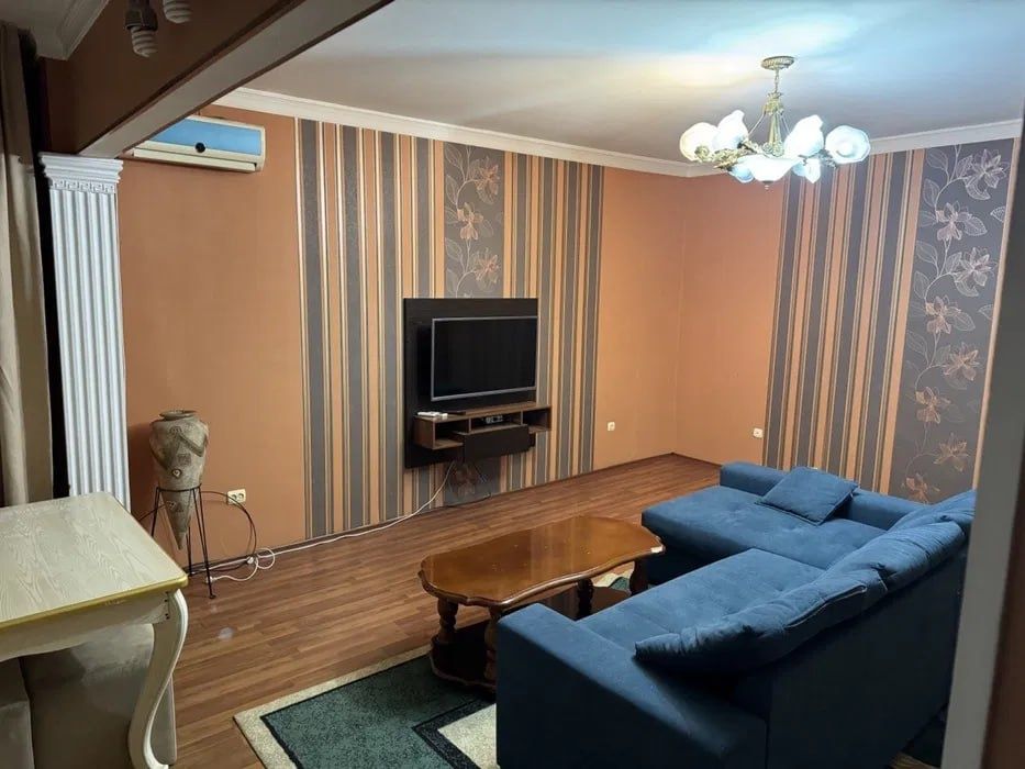 Продаётся квартира Ц1 ор-р Тата 2/6/9