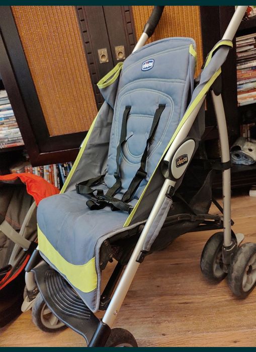 căruț Chicco           .