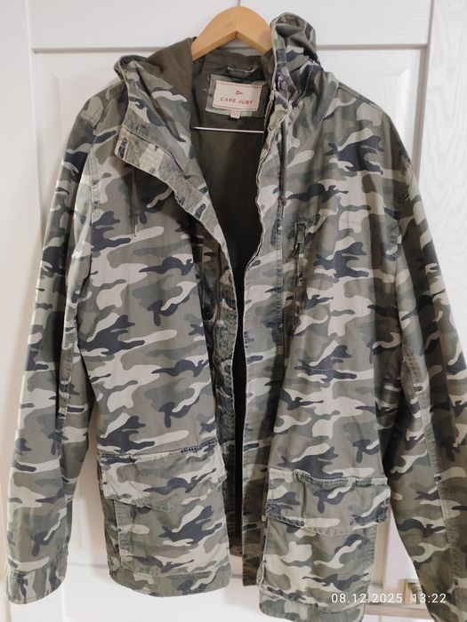 Крутая американская маскировочная куртка.