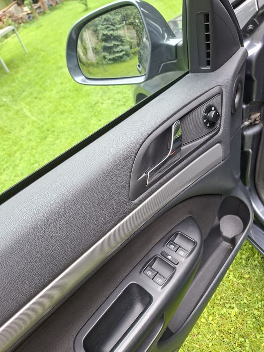 Skoda Octavia 2  1.6.TDI an 2012