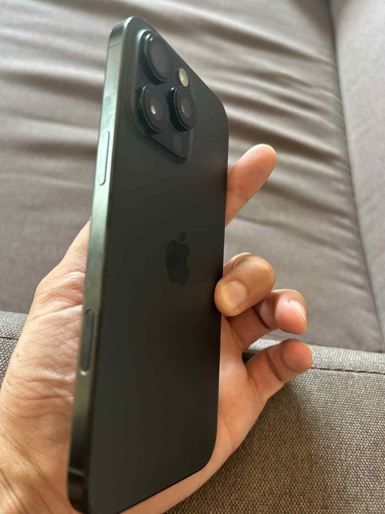 iPhone 16 Pro Max 256 GB!– 3 дни употреба , 100% батерия