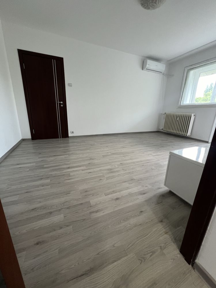 Vand apartament 2 camere Drumul Taberei