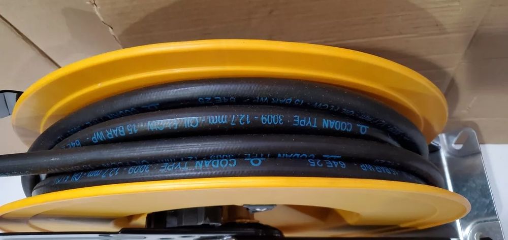 Tambur furtun aer retractabil Atlas Copco nou cu garantie 12 mt