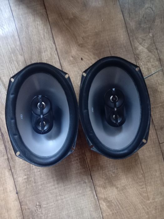 Елипсовидни тонколони JBL