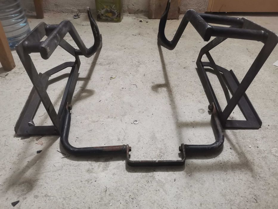 Багажник за странични куфари